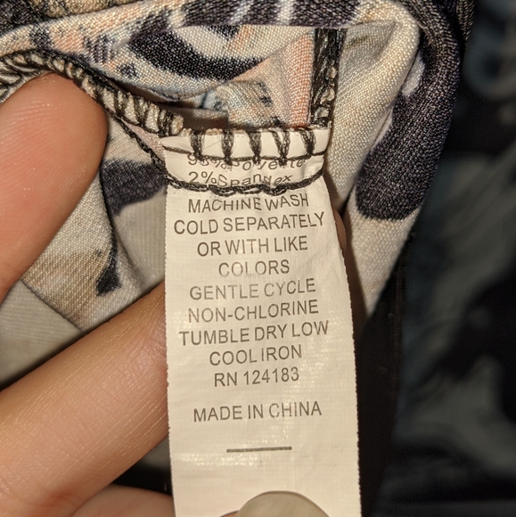 [Women's-Large-Black&floral-Poolside maxi] - Picture 10 of 10